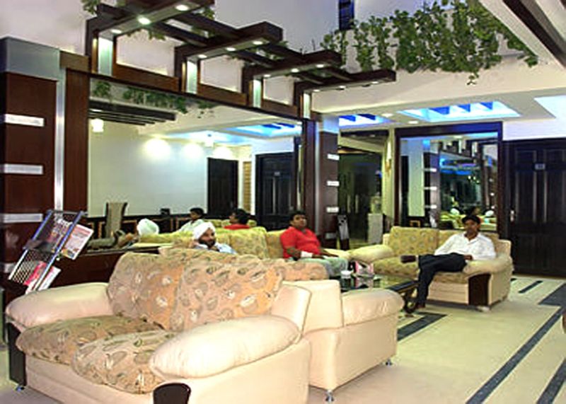 Hotel Raunak International Nova Deli Exterior foto